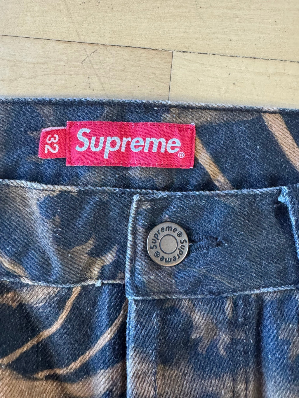 Supreme Koi Fish pants 32x32