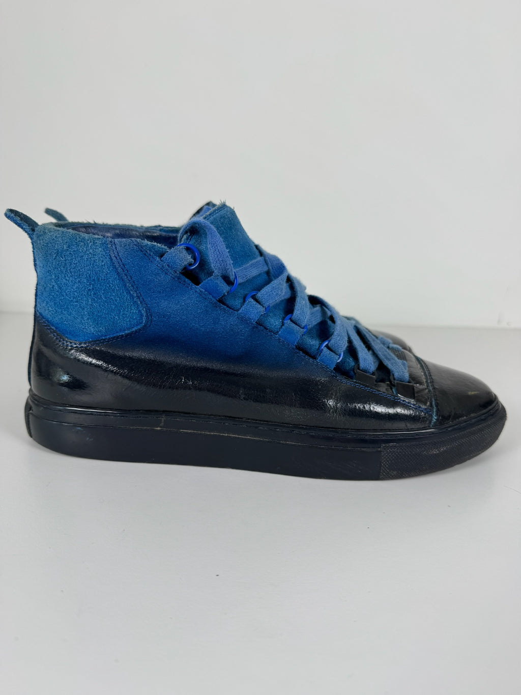 Balenciaga arena blue ombres size 10