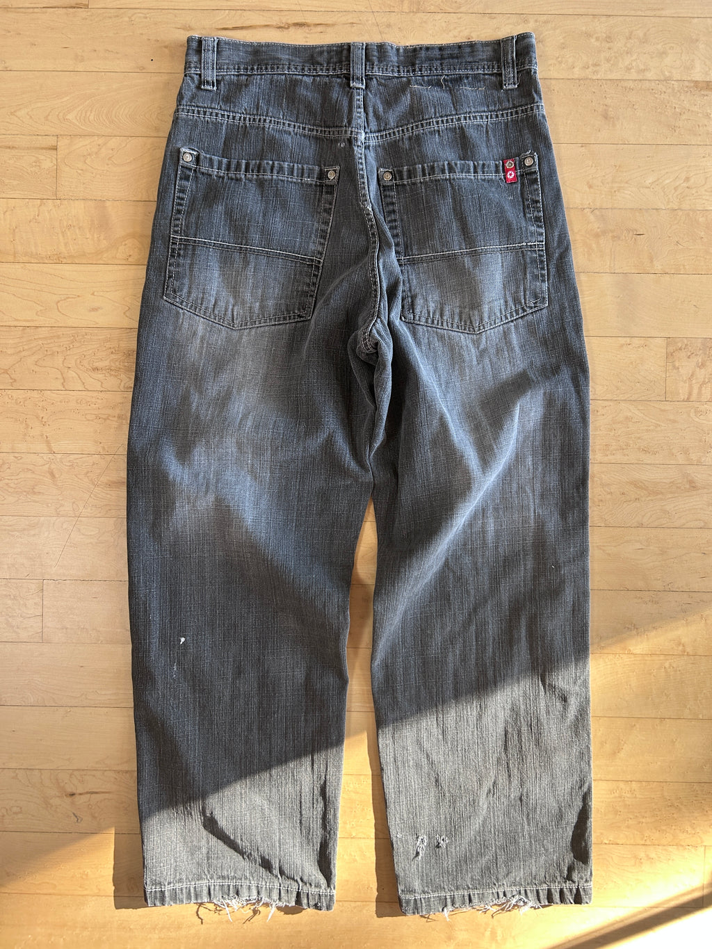 Southpole red tabs 32x32 grey jeans