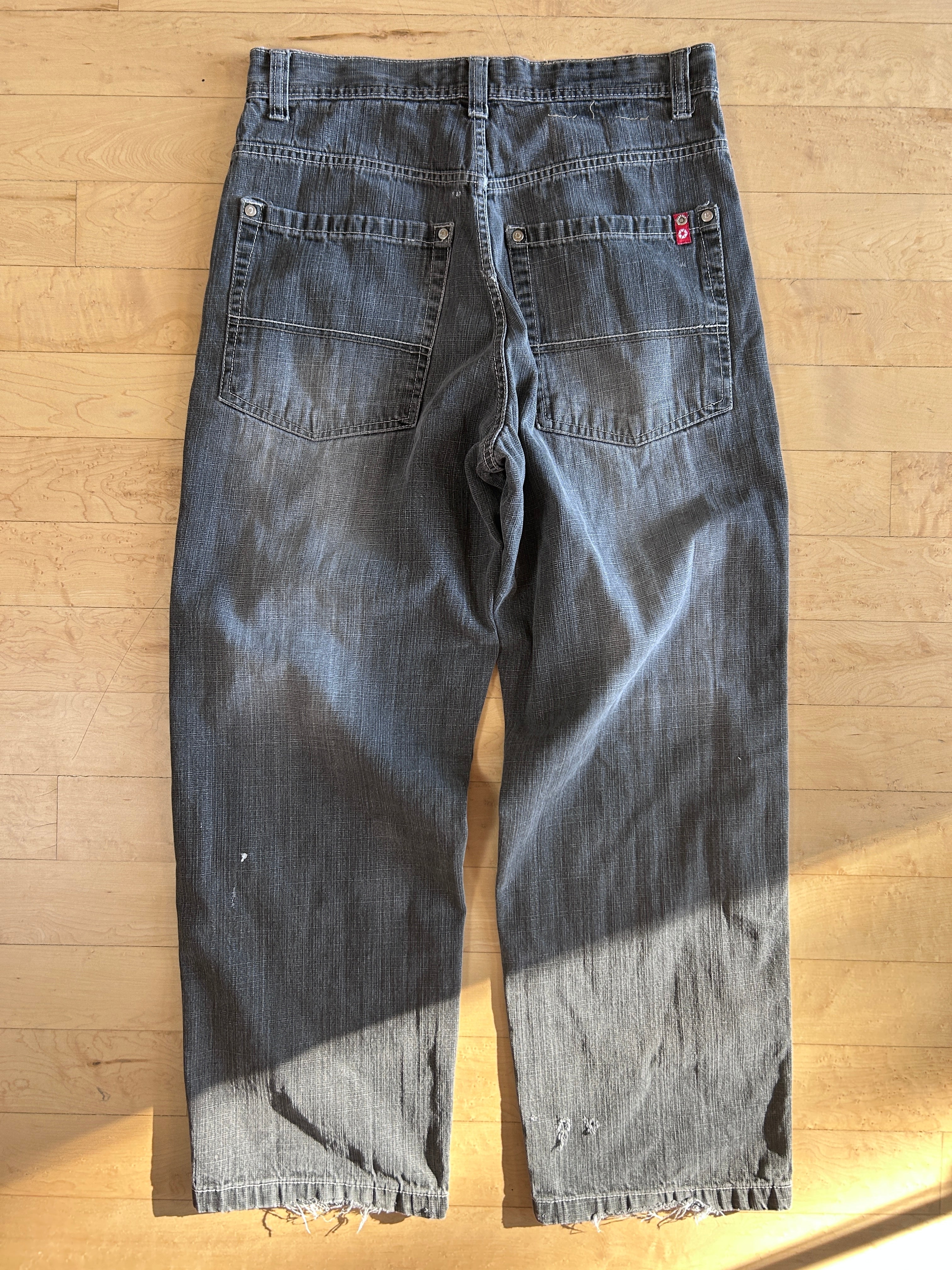 Southpole red tabs 32x32 grey jeans