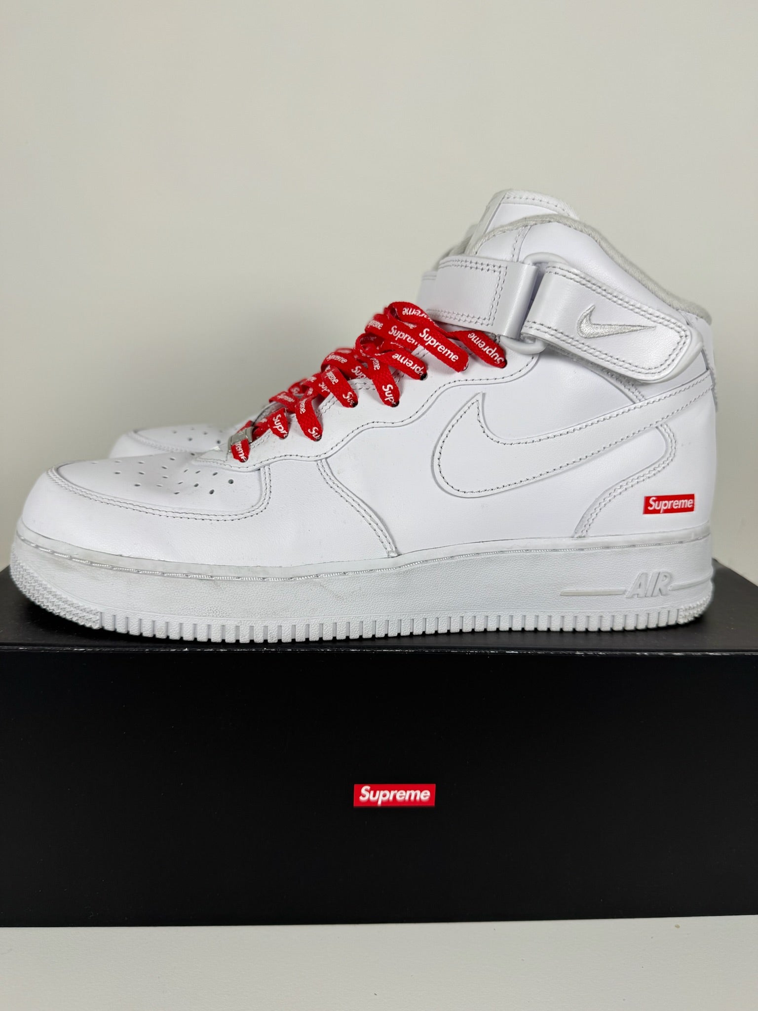 Supreme high top air forces 10.5
