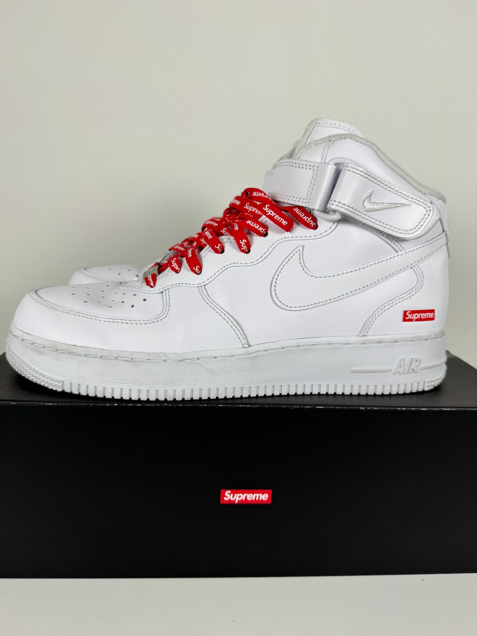 Supreme high top air forces 10.5