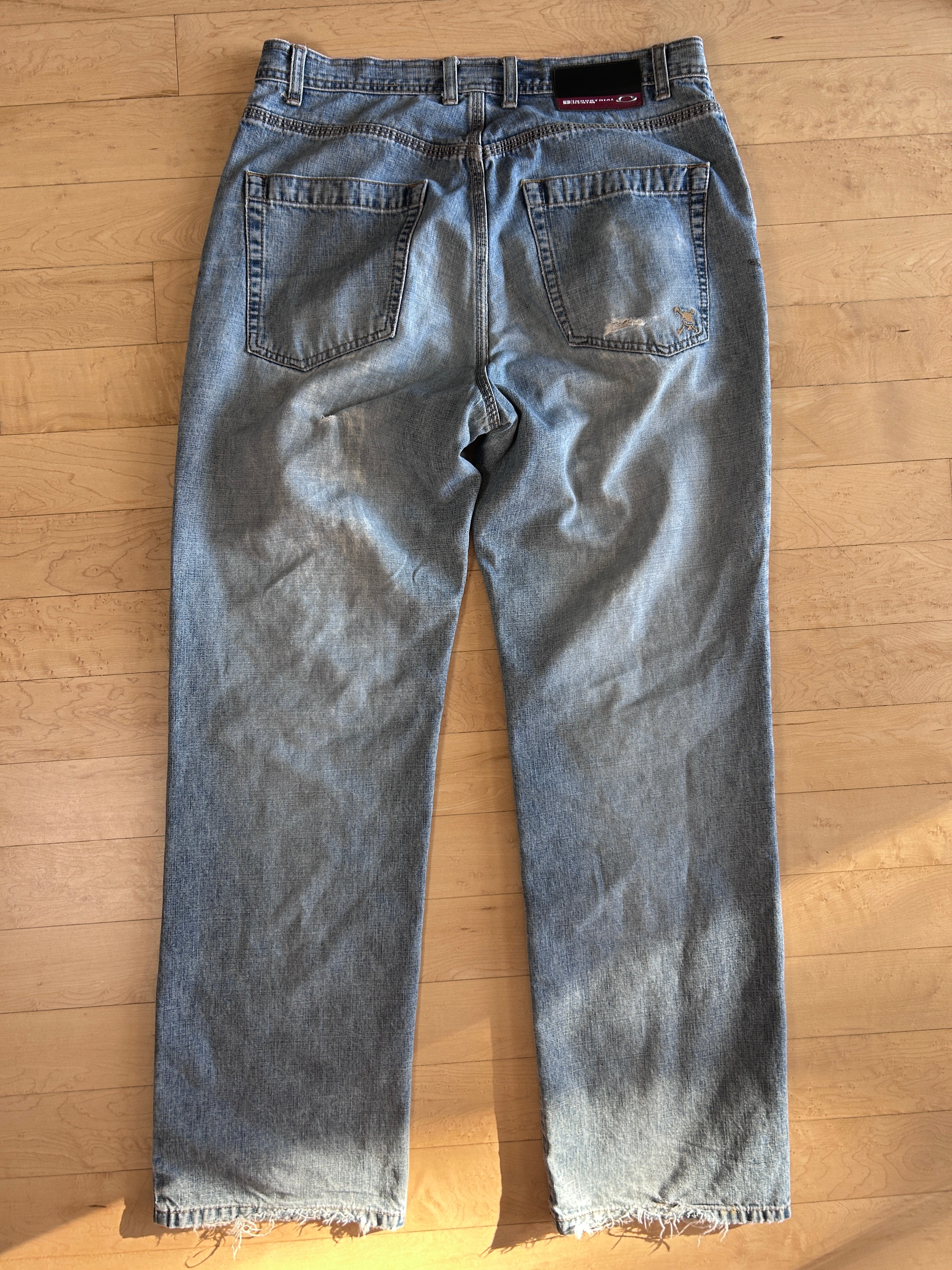 Oakley jeans 32x32