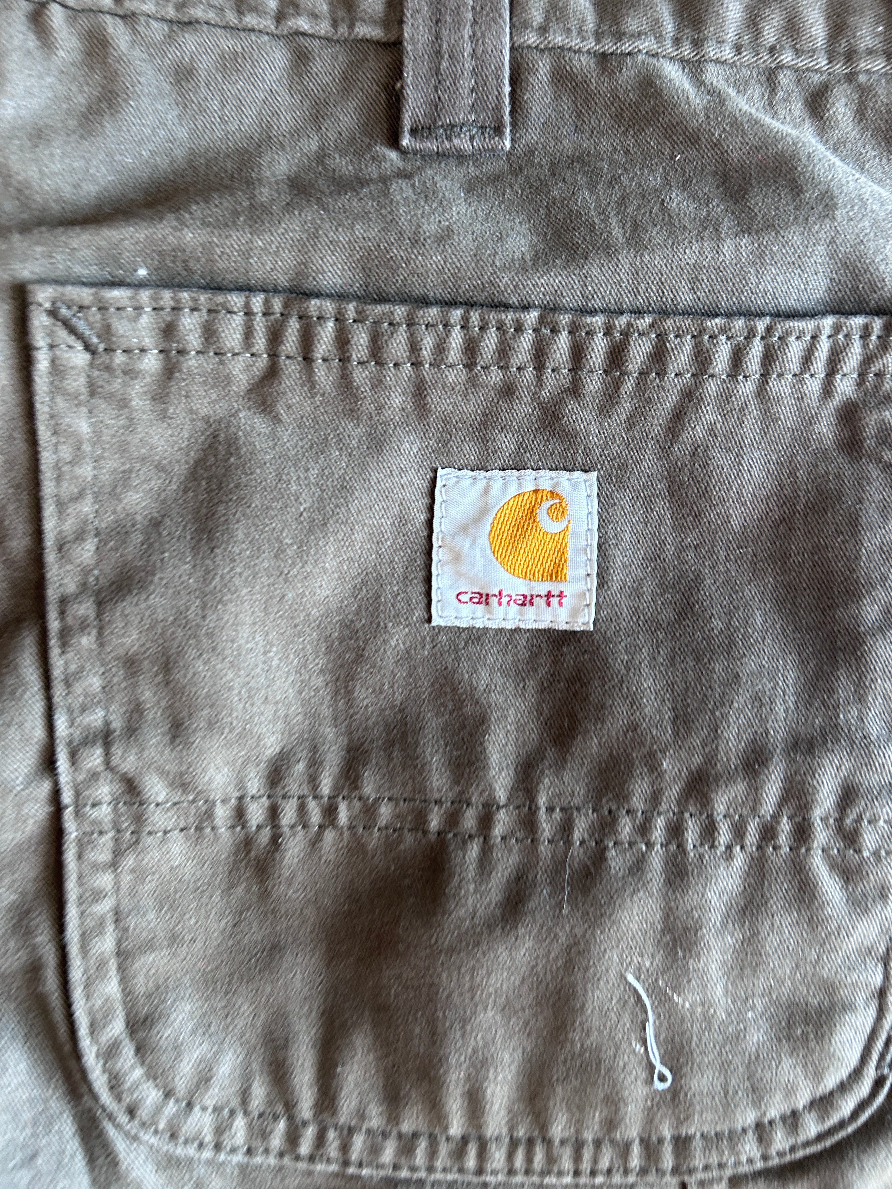 Carhartt 33x32 brown cargos