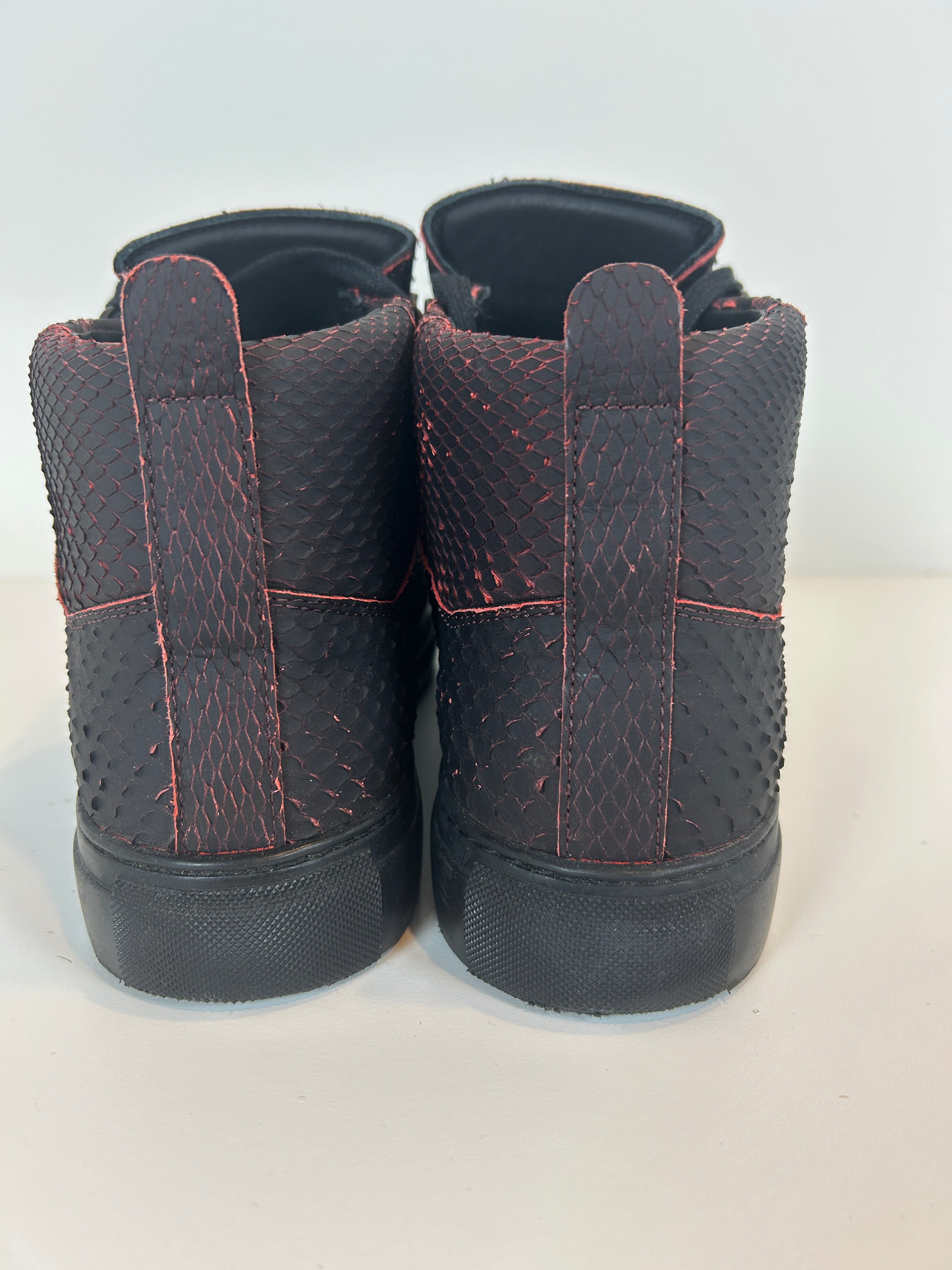 Balenciaga snake skin arenas size 11 US 44 EU