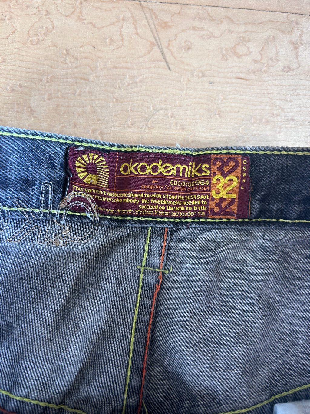 Akademics jeans 32x32