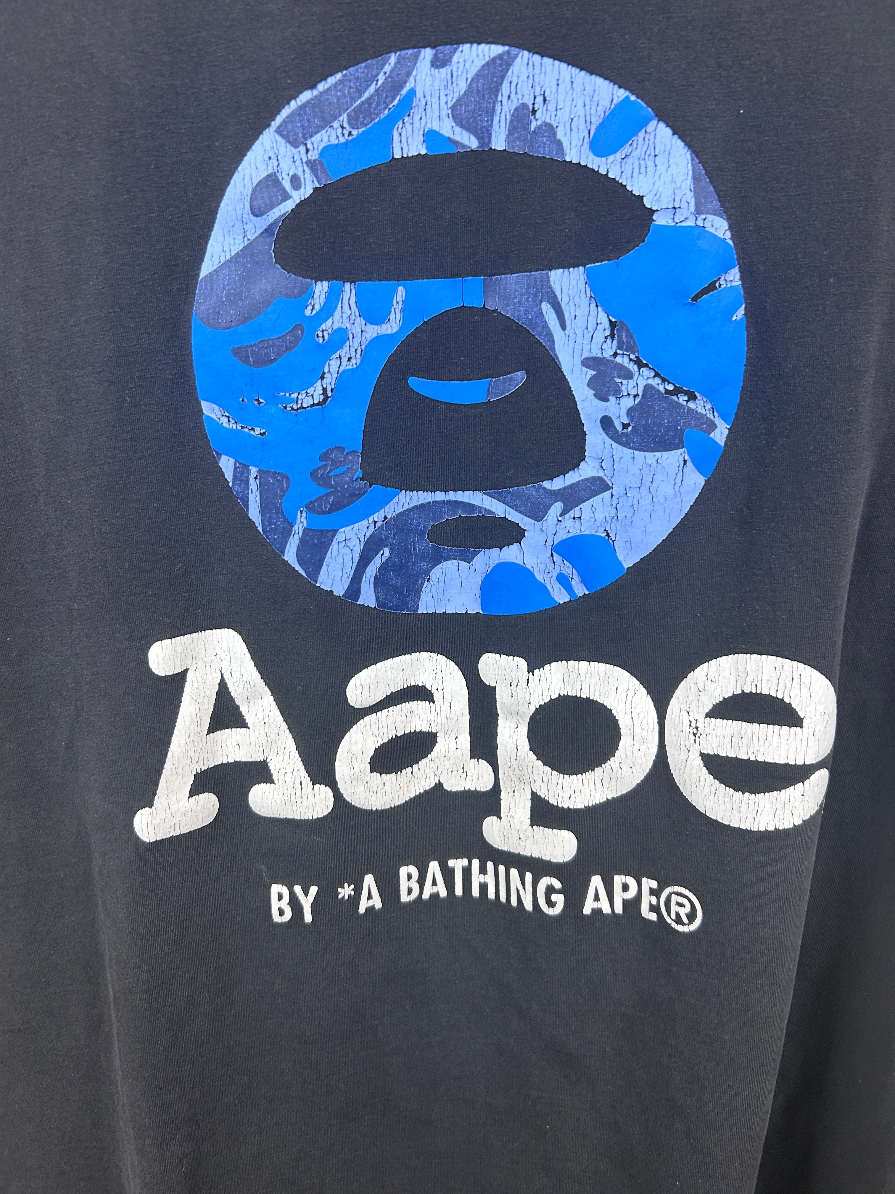 AAPE black t shirt - size large