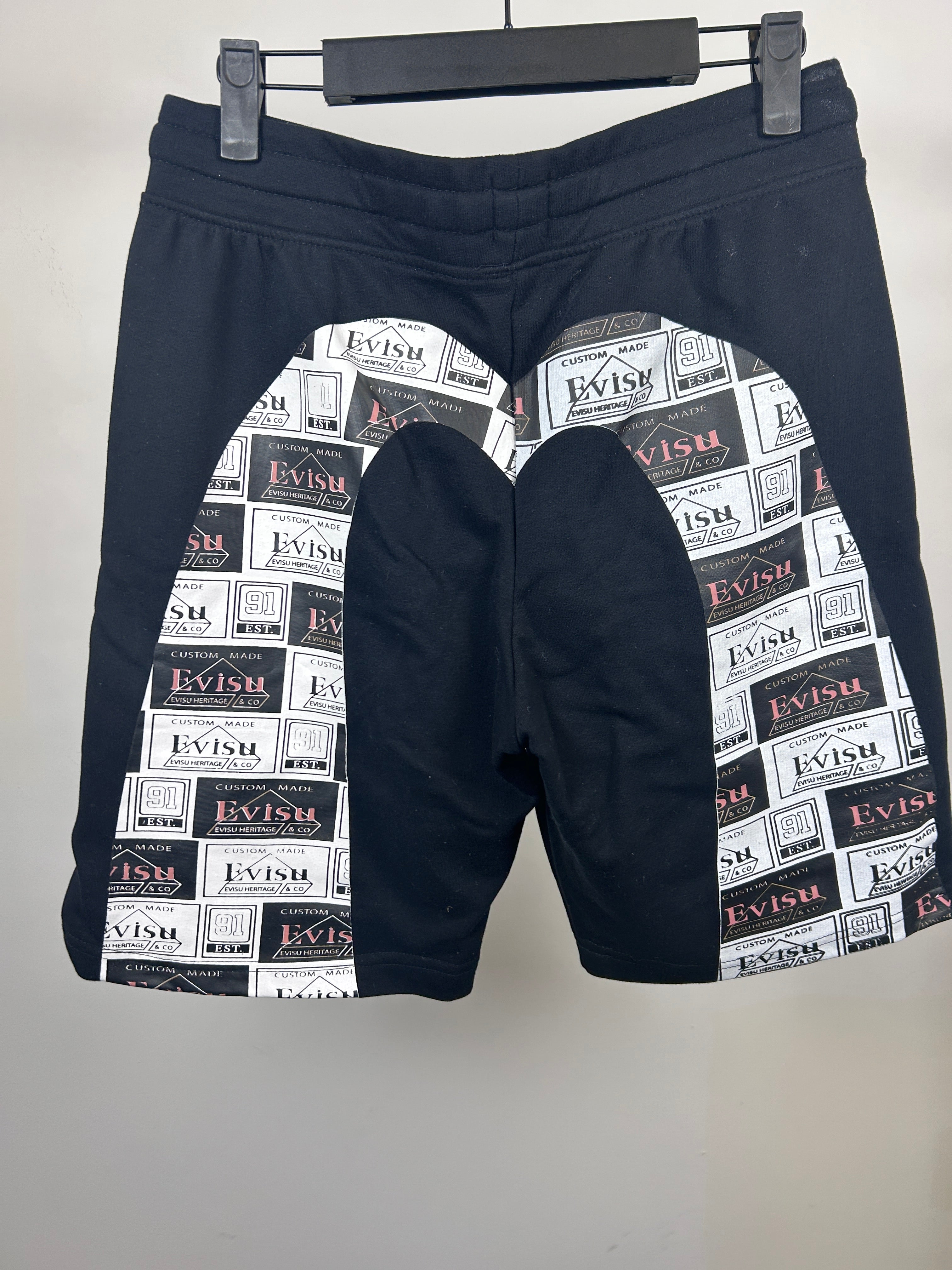 Evisu shorts size medium