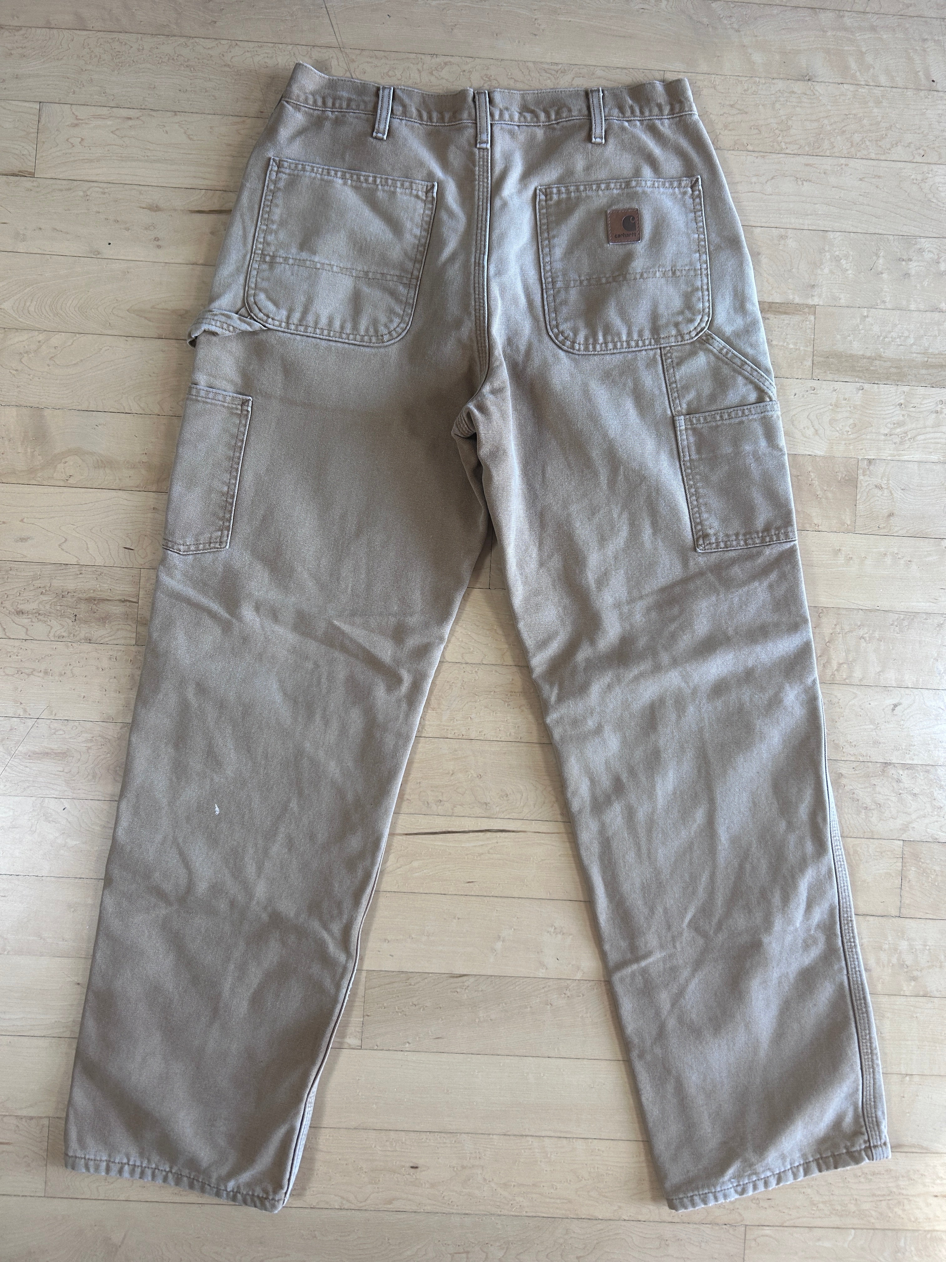 Carhartt lined cargos 33x32
