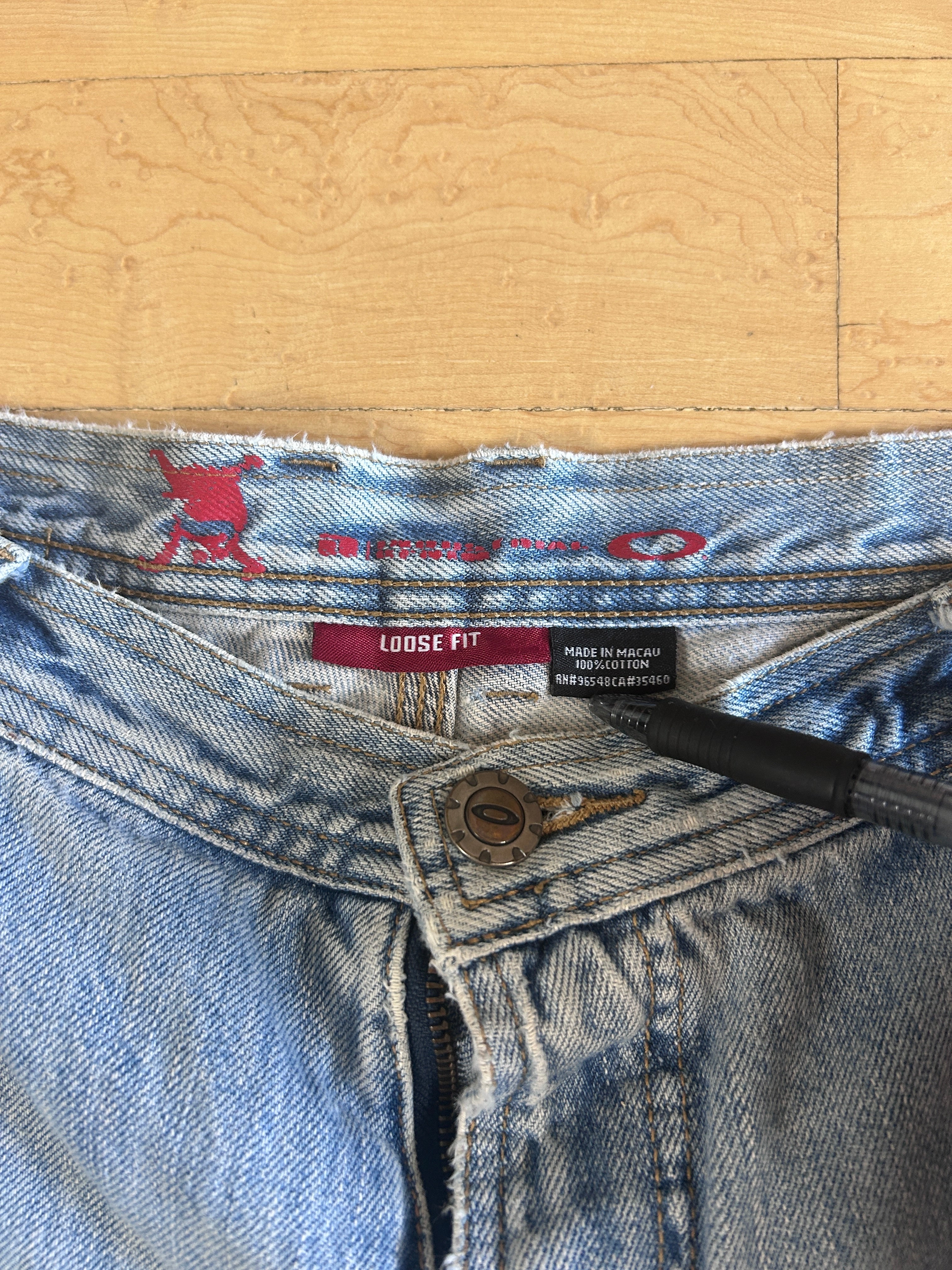 Oakley jeans 32x32