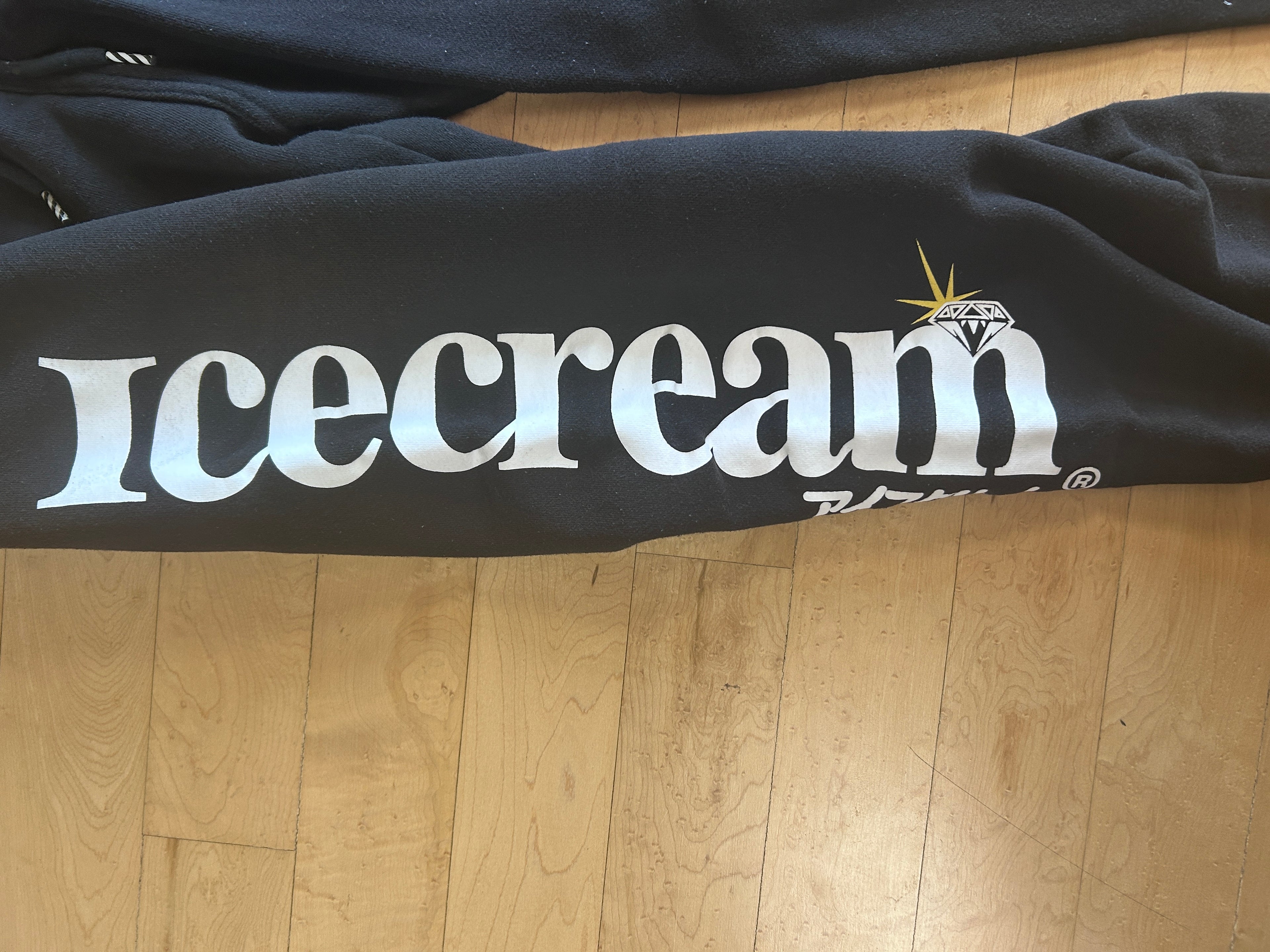 Ice cream sweats medium