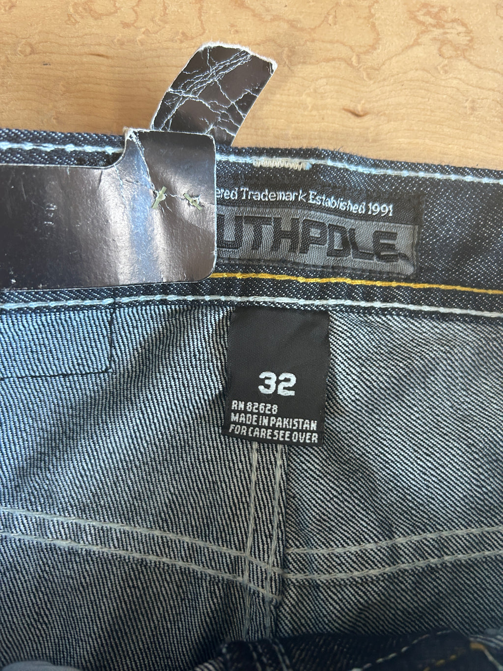 Southpole yellow tab 32x32 deadstock jeans
