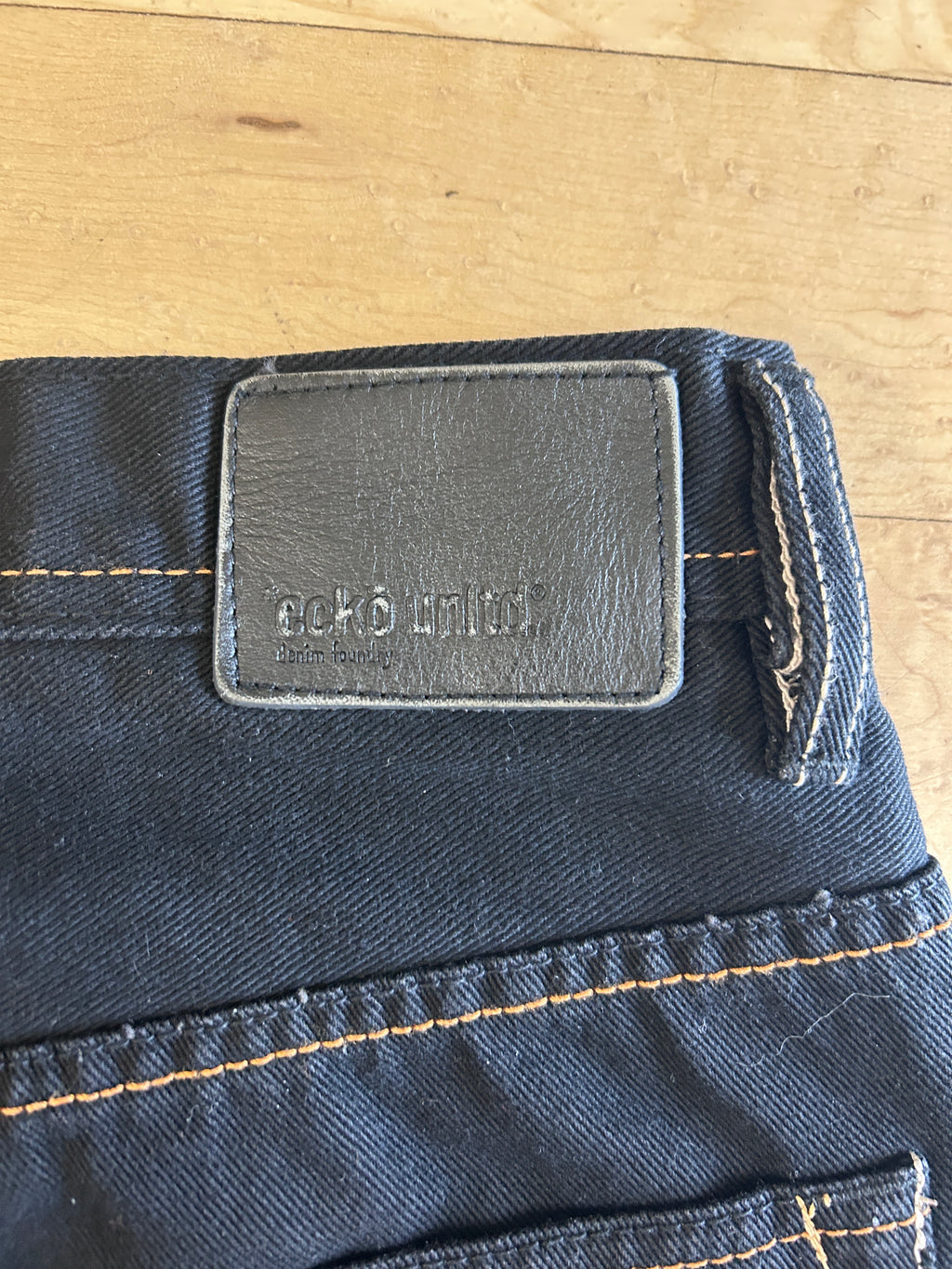 Ecko jeans 34x32 detailed black