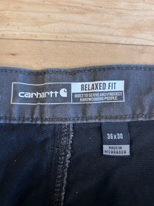 Black relaxed fit carhartt jeans 36x30
