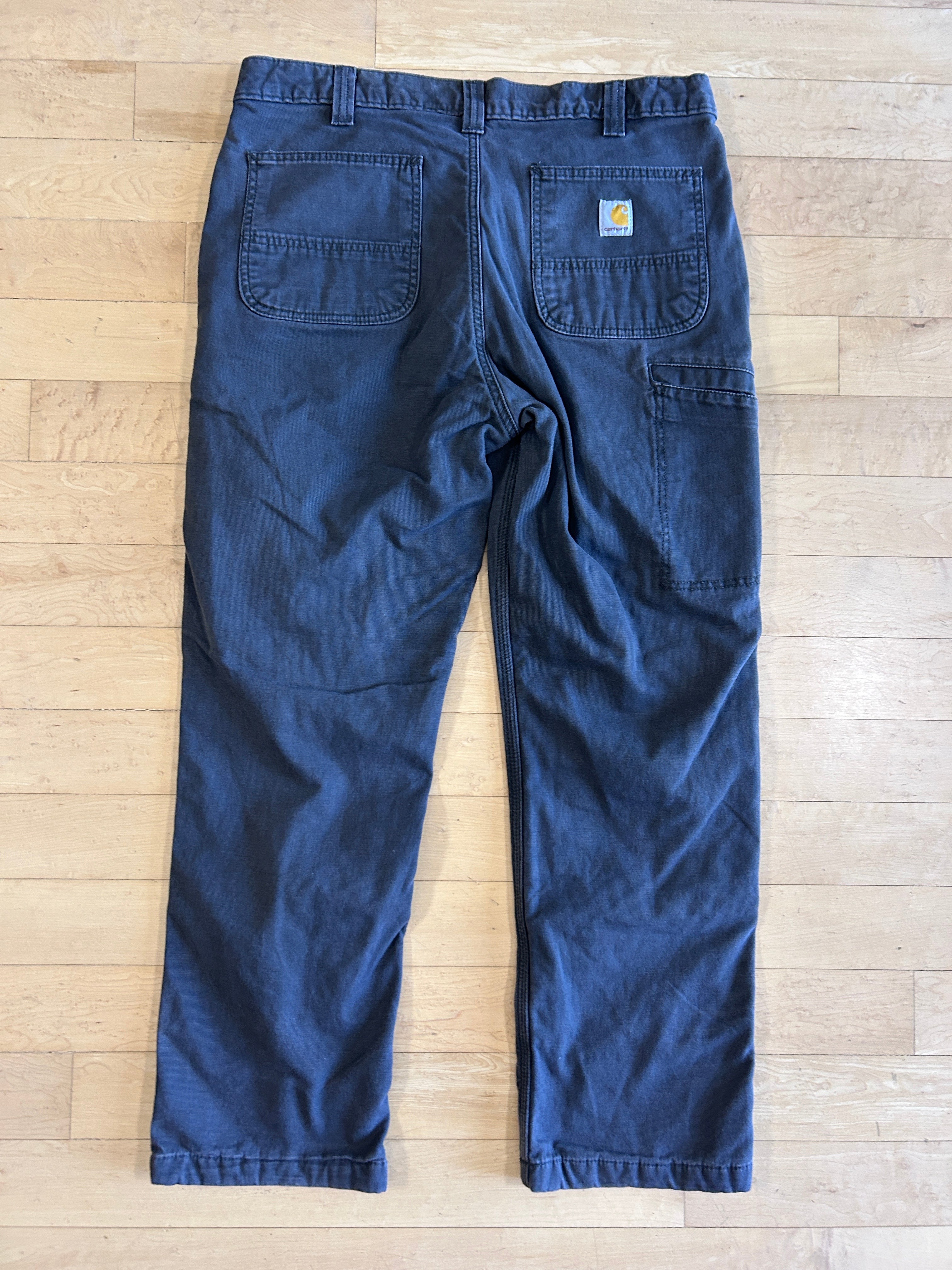 Black relaxed fit carhartt jeans 36x30